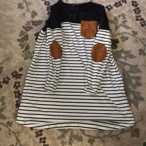 Stripped dress with chic elbow accent!